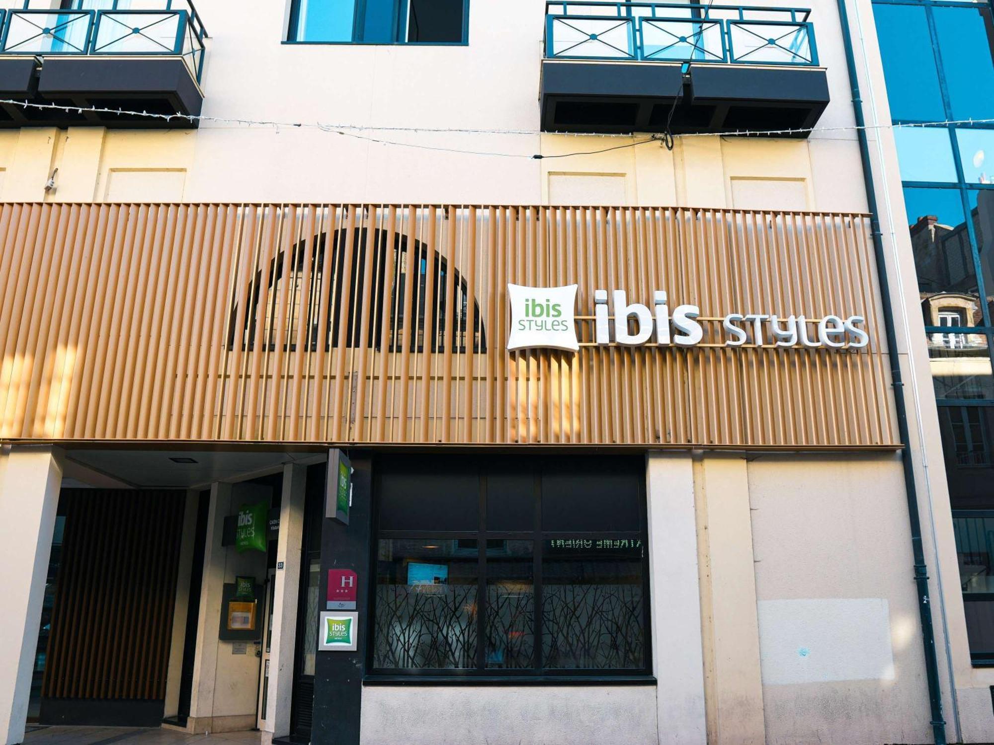 Hotel Ibis Styles Caen Centre Historique Exterior foto