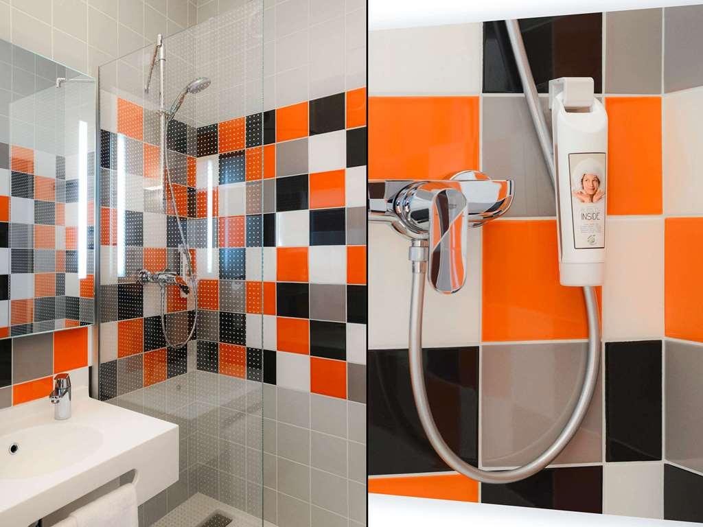 Hotel Ibis Styles Caen Centre Historique Zimmer foto