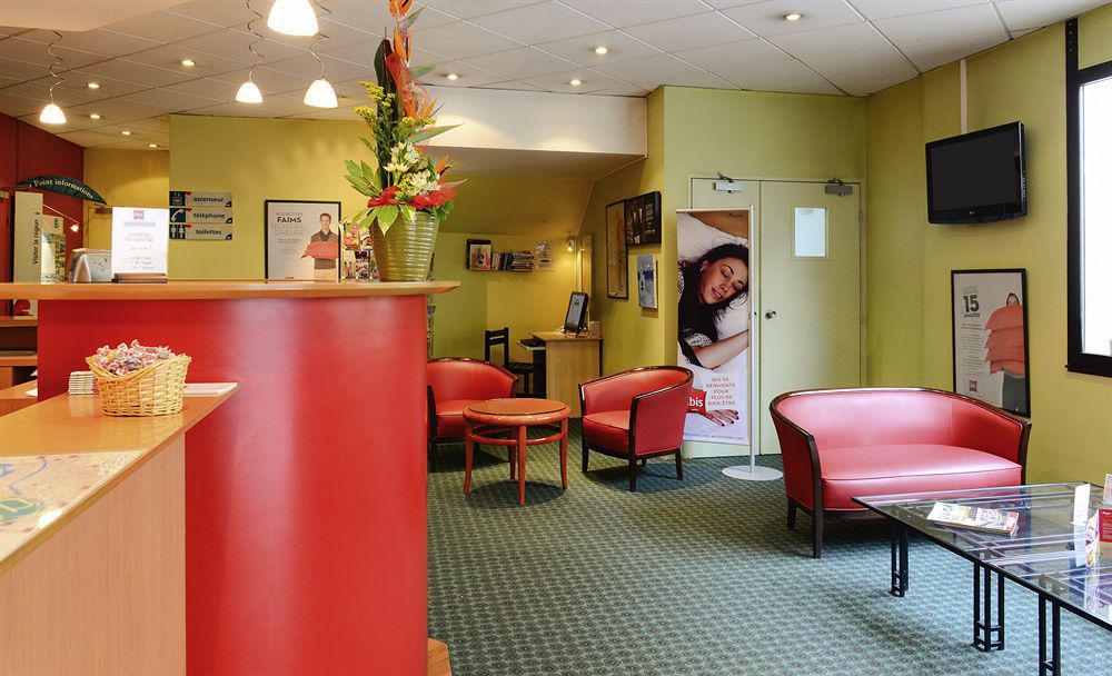 Hotel Ibis Styles Caen Centre Historique Exterior foto